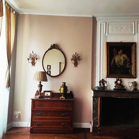 Villa Beautiful historical Villa close to Saint Emilion *