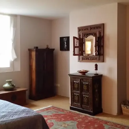 Beautiful historical Villa close to Saint Emilion